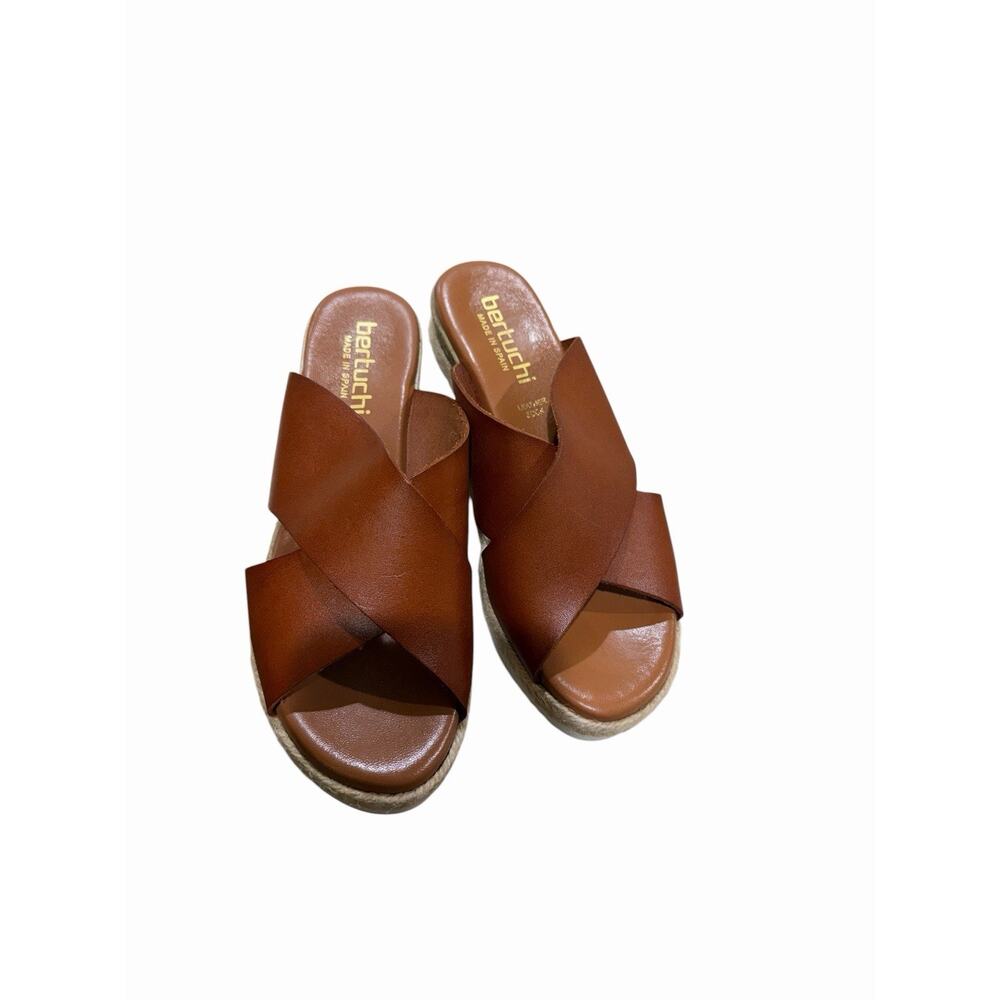 New Bertuchi Women's EU 39 US 8.5 Leather Wedge Sandals Brown Quiet Luxury Boho